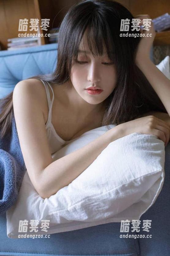 17c吃瓜 17c吃瓜:视频里的人设崩塌,别这么真实好吧,我每天都过得够惨!