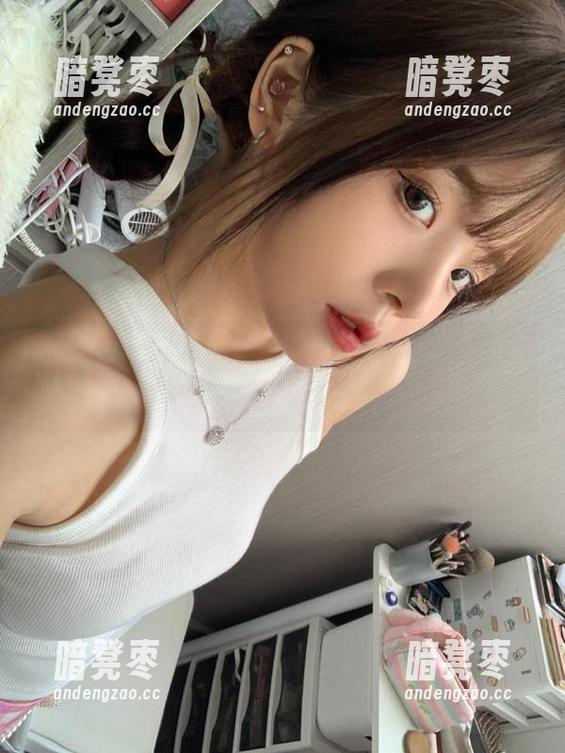 17c吃瓜 当“17c吃瓜”网站成了八卦中心,吃瓜群众心里有自己的小算盘。