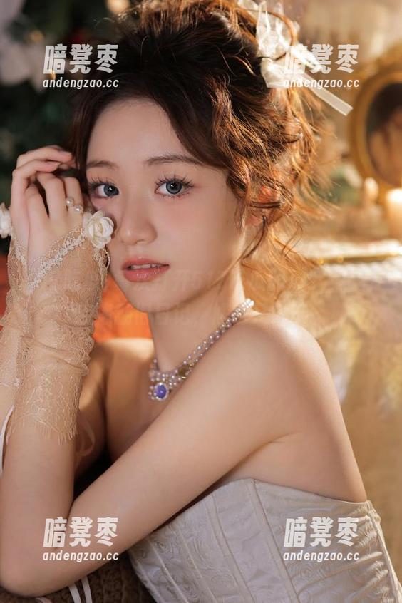 17吃瓜 每次打开517吃瓜的ios,总有点像翻旧日记,尴尬又好玩。