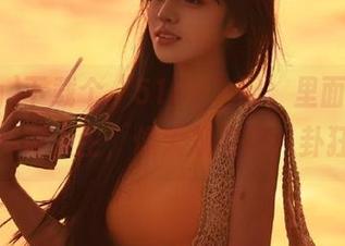 下载个“51cg”网，里面瓜多得让你怀疑人生，像大规模的八卦狂欢。