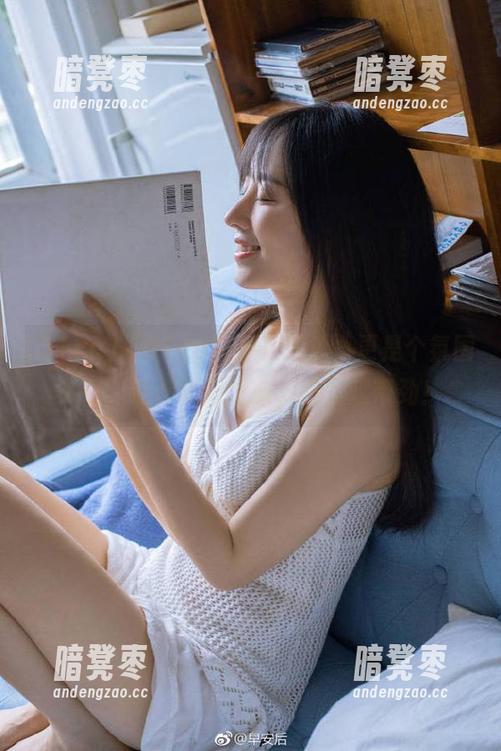 51cg “51cg”不只吃瓜,更是个氛围入口,让你瞬间上头,越看越带劲!
