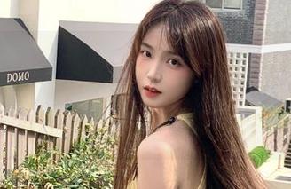 我手指在www.51吃瓜app上划来划去，你说我到底是在吃瓜还是在消遣？
