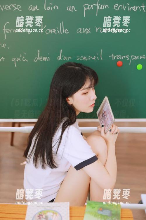 51吃瓜 “51吃瓜fun”资源:不仅仅是无脑吃瓜,背后冷点先人一步挖掘。