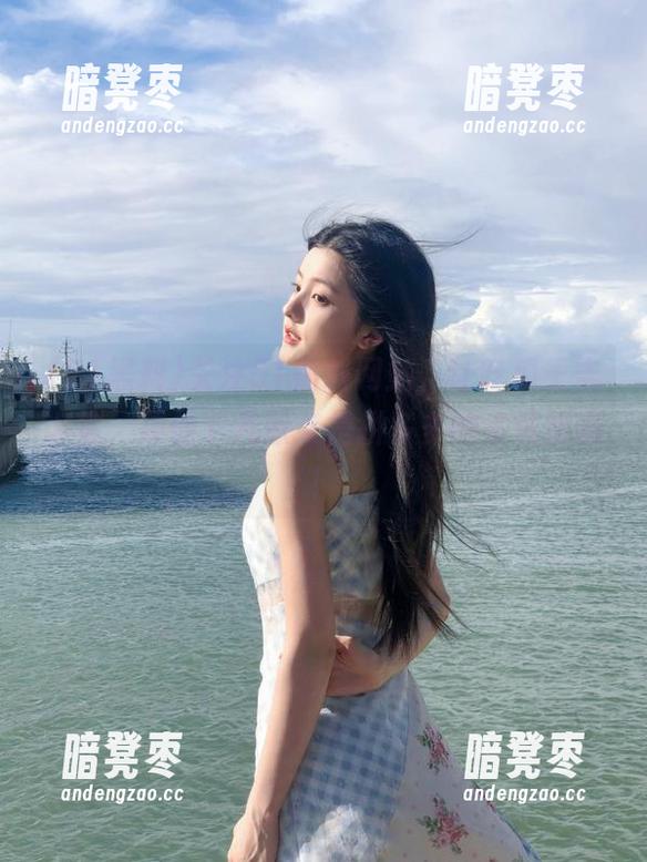 51黑料 关注51黑料网站,让吃瓜王告诉你,神仙下凡原来是拼多多的省钱策略!