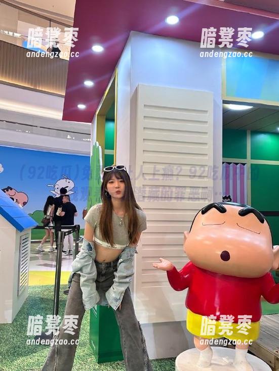 92吃瓜 免费又让人上瘾?92吃瓜中的在线观看真是潜藏的罪恶啊…