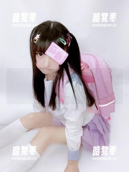 92吃瓜网 一打开ios的“92吃瓜网”,各种瓜脆生生的冒出来,直击我柔软的小心脏。