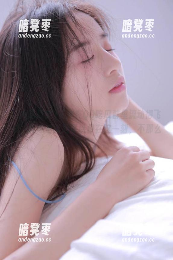 qq吃瓜群 资源在QQ吃瓜群里流动得飞快,真希望时间可以停在这一刻,不那么复杂。