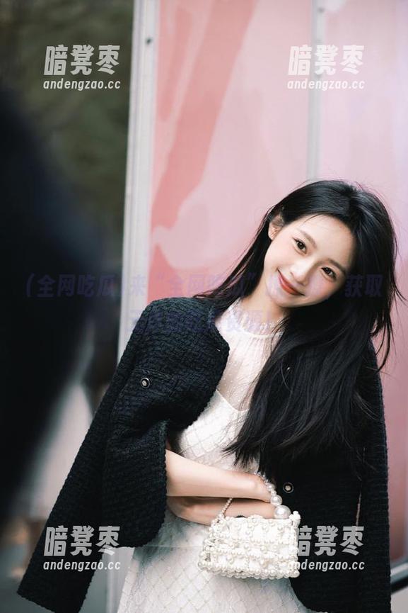 全网吃瓜 来“全网吃瓜”撩一撩,获取无尽的吃瓜资源!