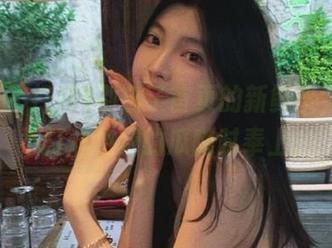 别忘了首页的新鲜事，吃瓜不打烊免费的瓜随时奉上。