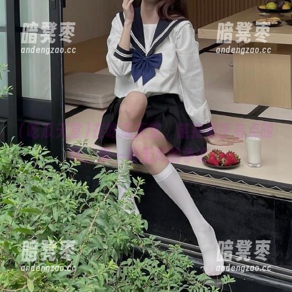 吃瓜天堂 在吃瓜天堂,链接似乎有点暧昧,像一场无尽的争论!