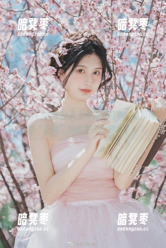 吃瓜网 发布的天天都有新鲜事,吃瓜网的“收藏”功能实在太剁手了!