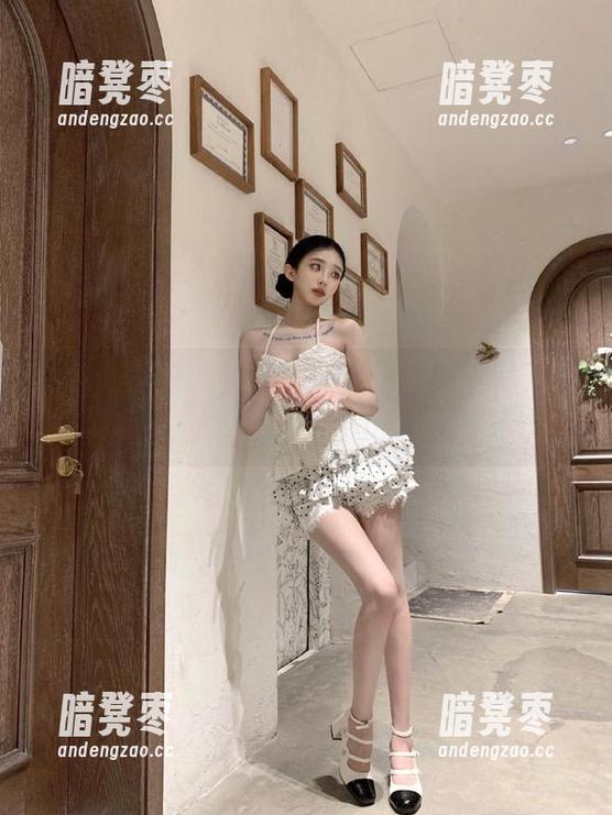 吃瓜网分享页面里的瓜太迷人了，我忍不住一条接一条，完全停不下来！
