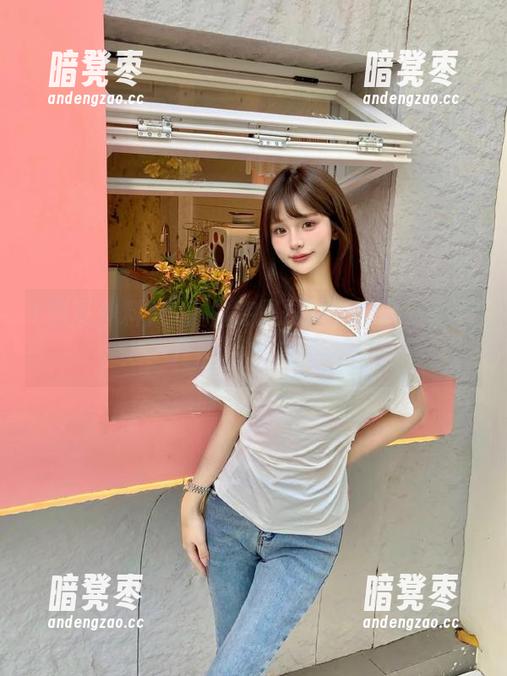黑哥冲料 小小鱼在黑哥冲料的免费舞台上,开始唱响她的传奇!