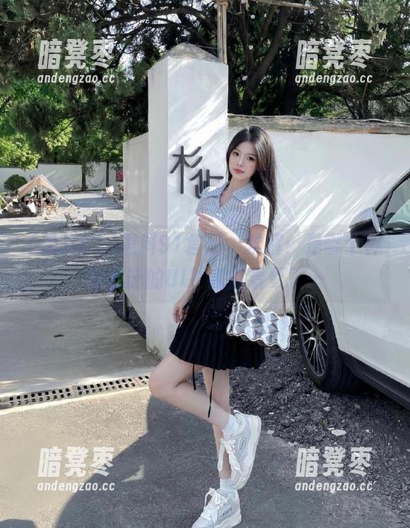 黑料91官网，求解：是哪个神仙设计的UI？我都看晕了…