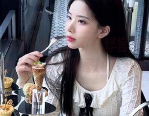 在黑料不打烊官网的传送门后，谁有我这么邪恶的八卦本事？