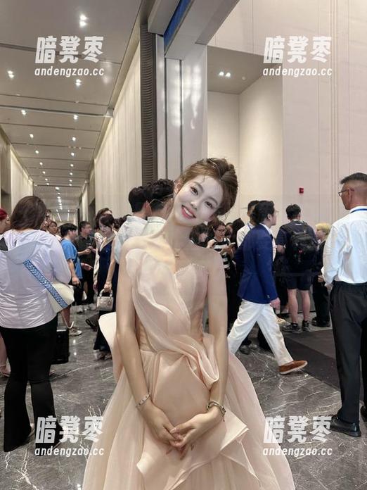 黑料不打烊 黑料不打烊网页版导航悄悄变成我生活的必备,连吃瓜都要高科技了,太厉害!