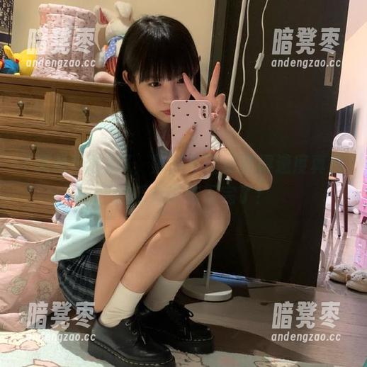 黑料专区 啊,黑料专区更新得速度真快,这瓜似乎吃不完了!